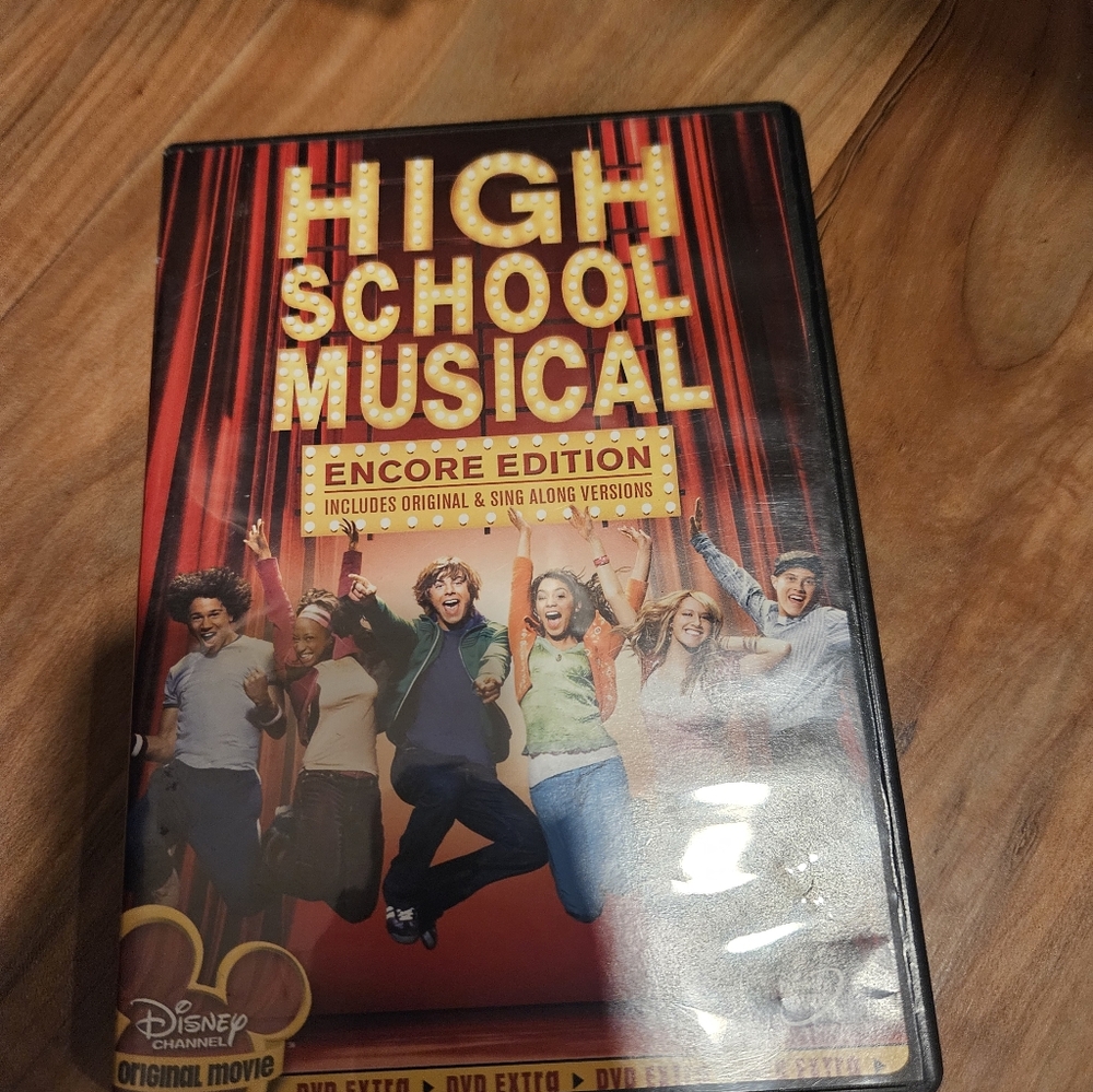 Disney High School Musical Encore Edition DVD - Red and Gold